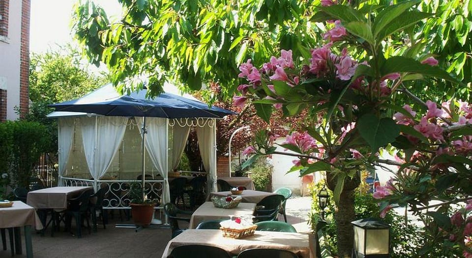Blanche de Castille Hotel in Centre-Val de Loire