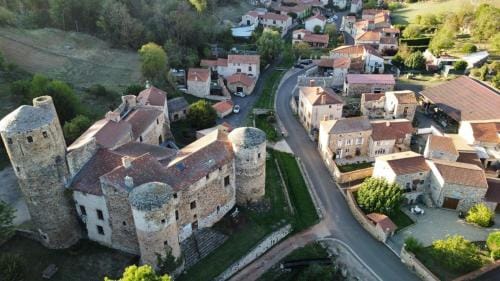 Le clos fleuri Hotel in Auvergne-Rhône-Alpes
