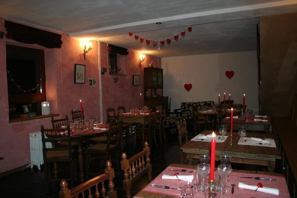 B&B Le Relais de Charlinette Hotel in Wallonia, Belgium