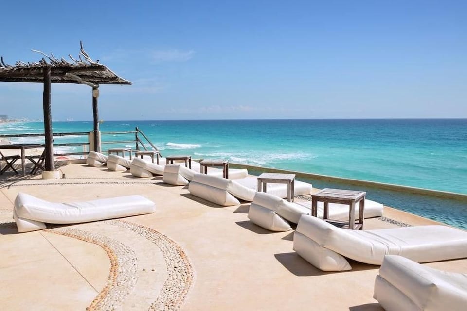 Cancun Plaza Condo Hotel in Cancun