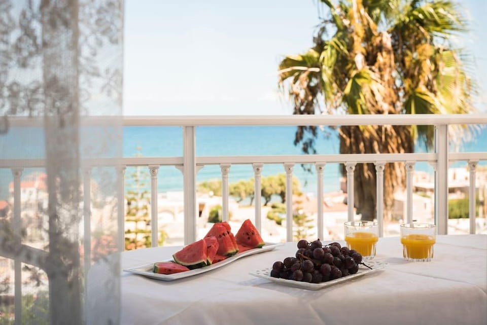 Hermes Apartments Hotel in Crete