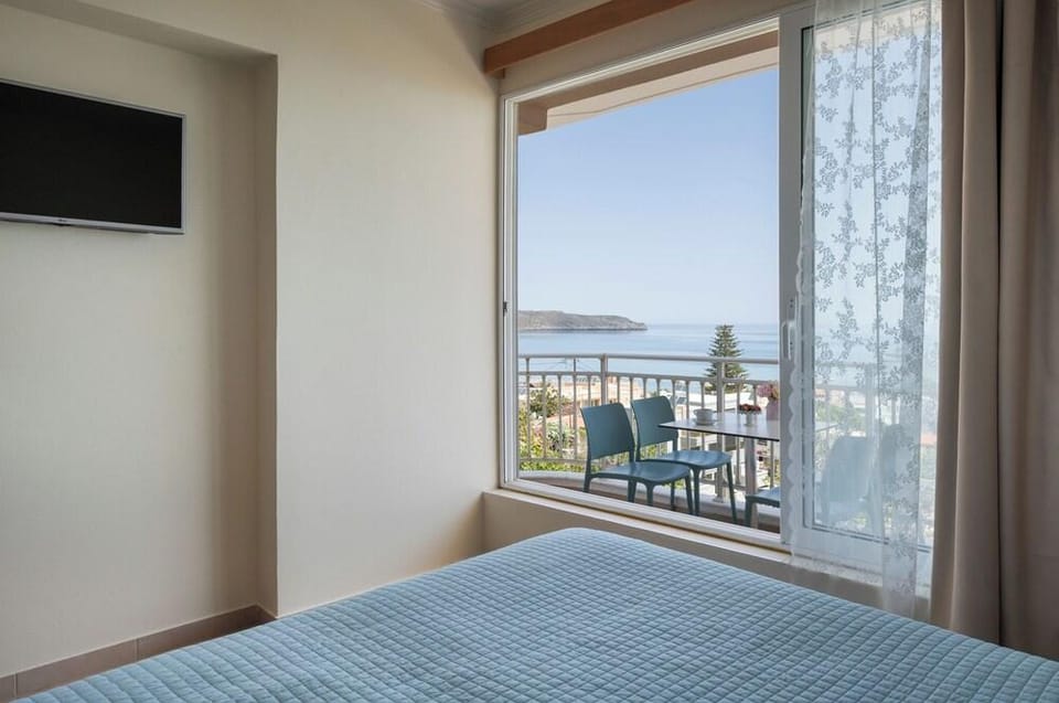 Hermes Apartments Hotel in Crete