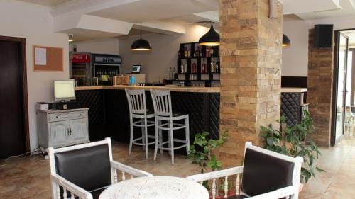 Bar/lounge