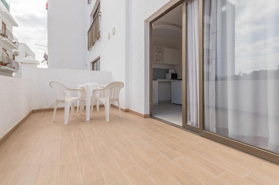 Orosol II Studios & Apartment Hotel in Sant Antoni Portmany