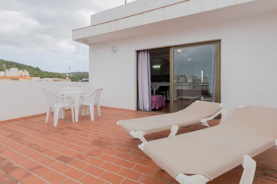 Orosol II Studios & Apartment Hotel in Sant Antoni Portmany