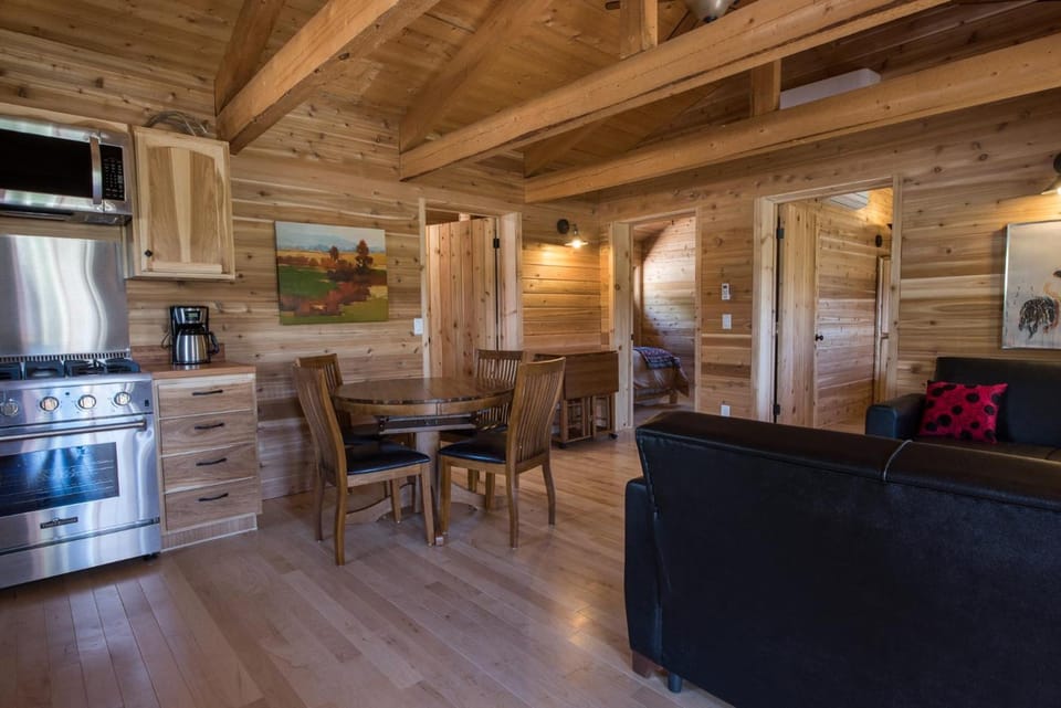 Boulder Mountain Guest Ranch Lodge in Capitol Reef