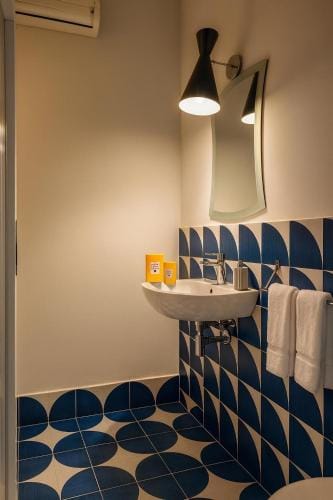 CAPRI DESIGN ROOM Hotel in Marina Grande