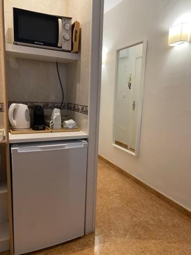 Studio La Carihuela Hotel in Torremolinos