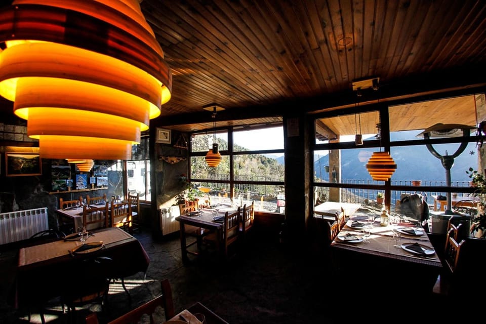 Balcon del Pirineo Rural Ordesa Hotel in Aragon