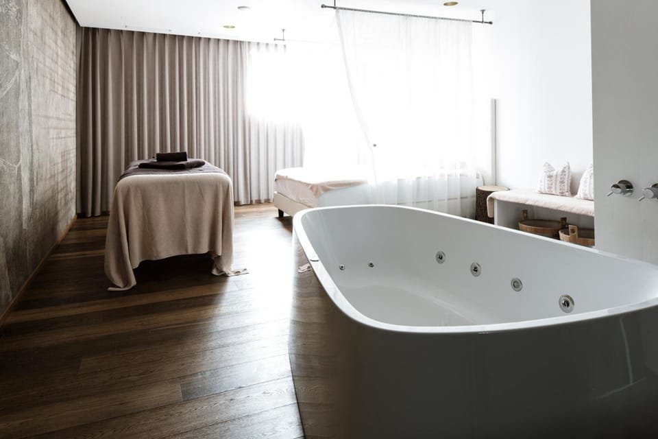 Hotel Weisses Kreuz Hotel in Trentino-South Tyrol