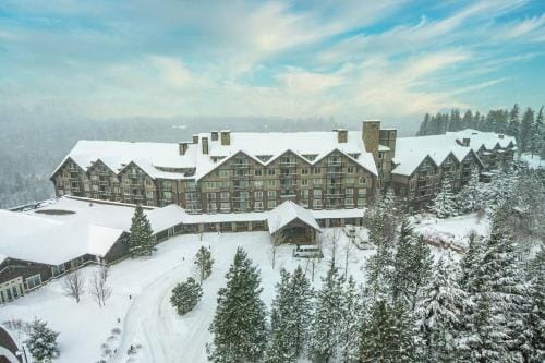 Suncadia Lodge Studio Unit Hotel in Kittitas County
