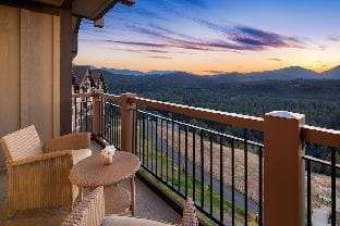 Suncadia Lodge Studio Unit Hotel in Kittitas County