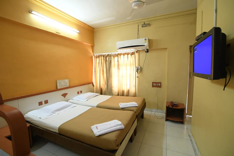 Hotel Karam Hotel in Maharashtra