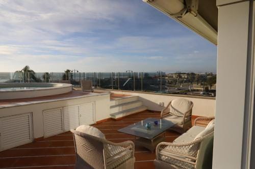 Sea view flat with swimming pool Hotel in Forte dei Marmi