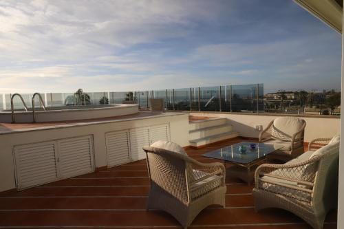 Sea view flat with swimming pool Hotel in Forte dei Marmi