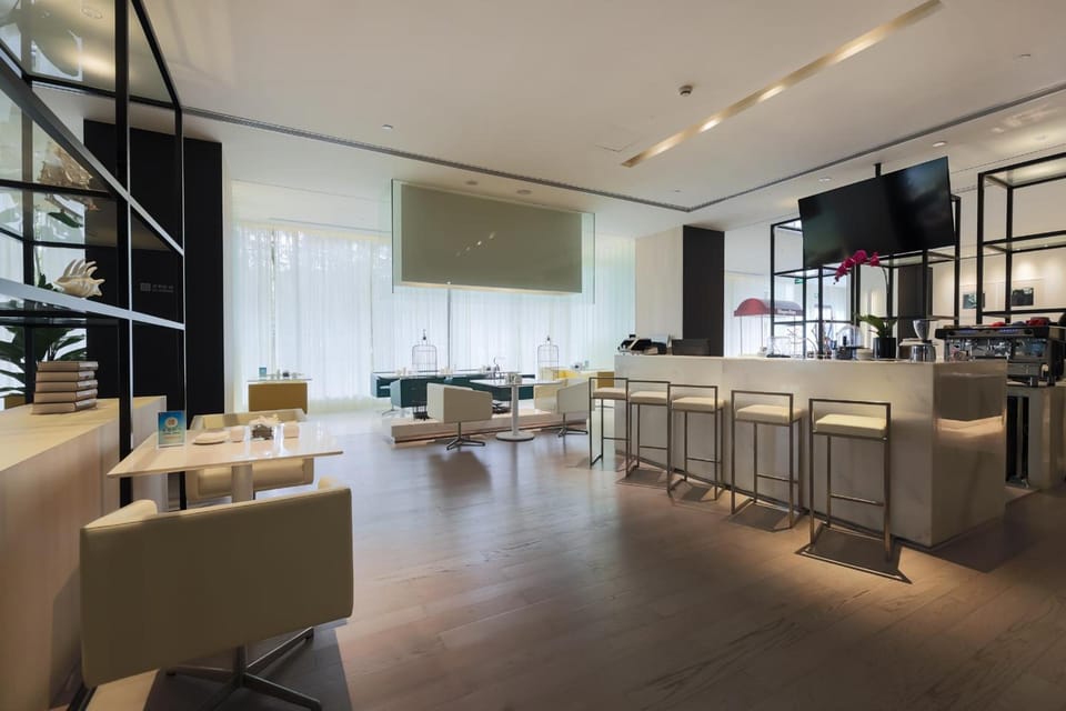 Jin Jiang Metropolo Hua Ting Guest House Hotel in Shanghai