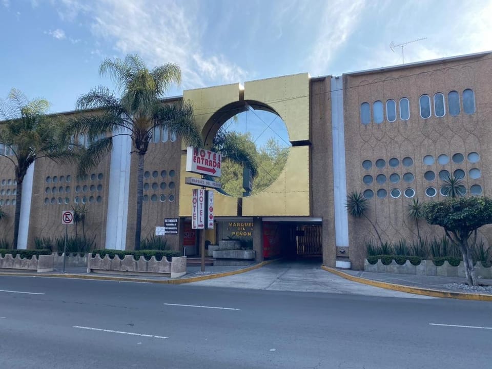 HOTEL MARQUES DEL PENON Hotel in Mexico City
