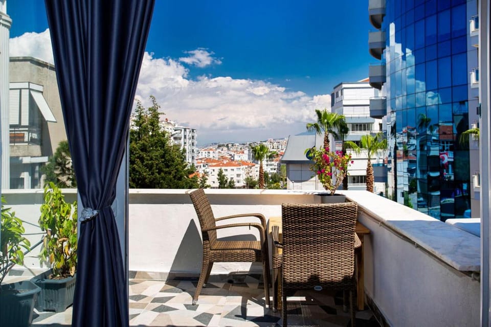 8 Rooms House Hotel in Izmir