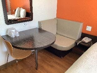 Carlsbad Village Inn Hotel in Carlsbad
