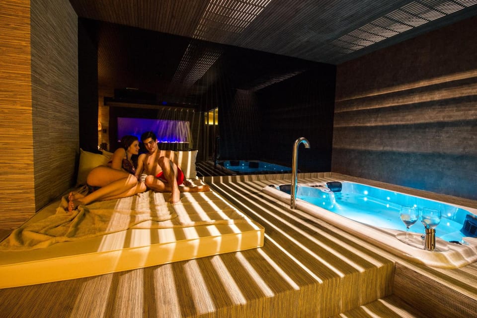 Hot tub