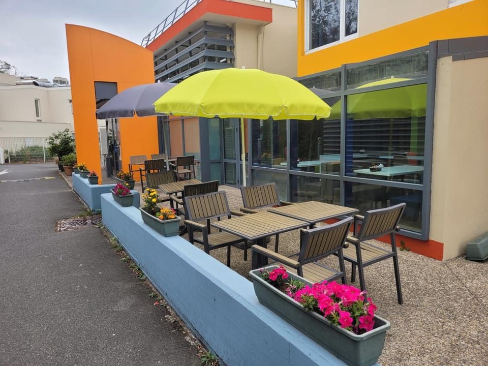 KYRIAD DIRECT LYON NORD - Dardilly Hotel in Auvergne-Rhône-Alpes