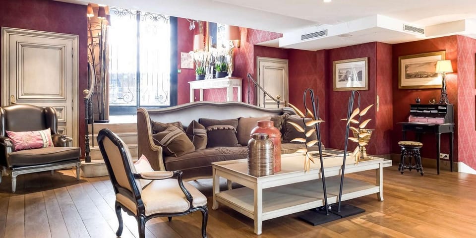 Chateaubriand Hotel Hotel in Paris