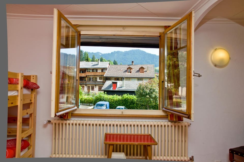 Chalet la Griotte Hotel in Ollon