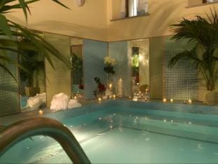 Le Vecchie Cantine Hotel in Tuscany