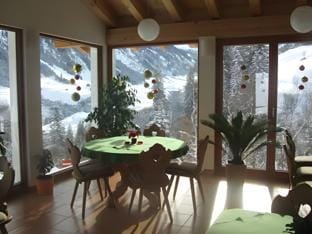 Hotel Cuntera Hotel in Canton of Grisons