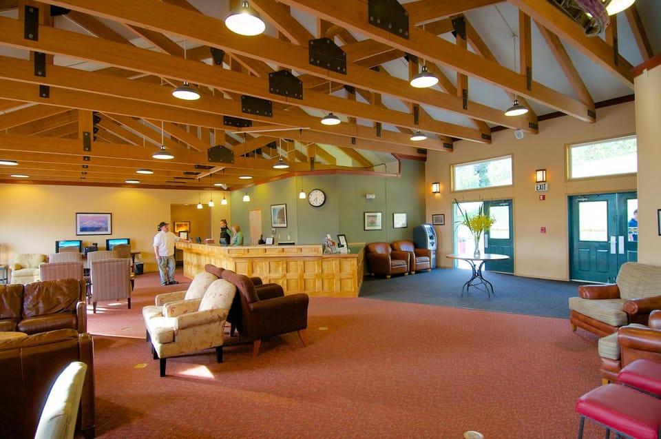 Denali Bluffs Hotel by Aspen Hotels Hotel in McKinley Park
