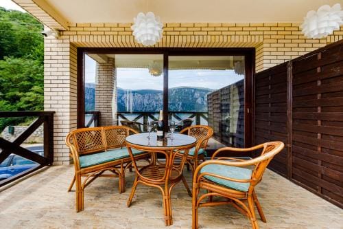 Pensiunea Decebal Resort - Cazanele Dunarii Hotel in Serbia