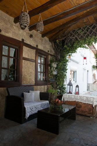 Varosi Guesthouse Hotel in Decentralized Administration of Macedonia and Thrace