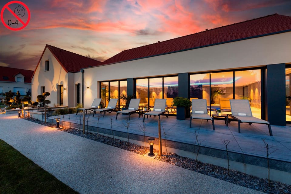 Hotel L'Escale - Piscine & SPA Hotel in Hauts-de-France