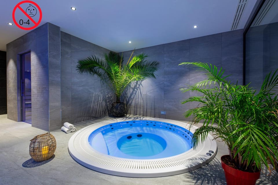 Hotel L'Escale - Piscine & SPA Hotel in Hauts-de-France