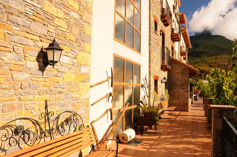Hotel Arnal Hotel in Aragon
