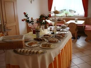 Hotel Garni Relax Hotel in Trentino-South Tyrol