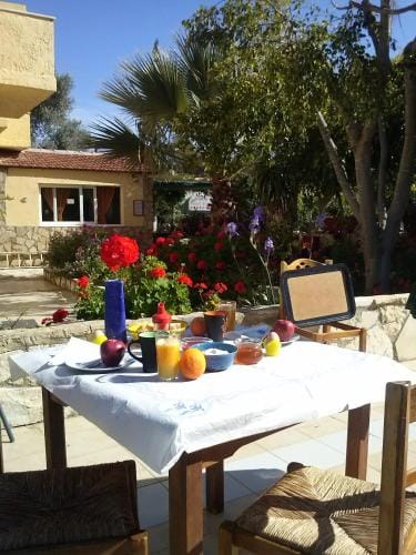 Villa Costas - Popi Hotel in Crete