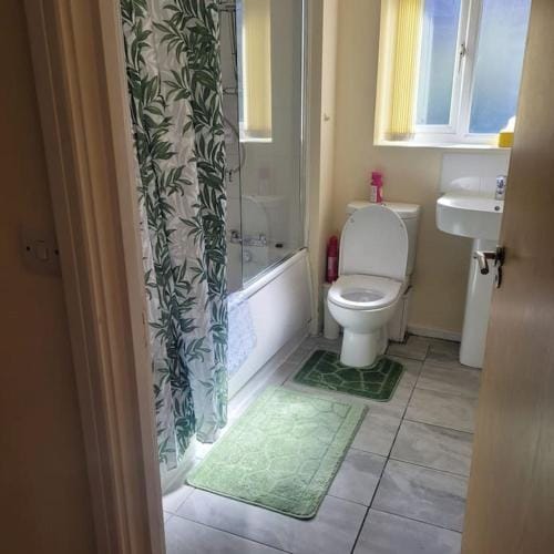 Rooms 7 minutes from Etihad Hotel in Manchester