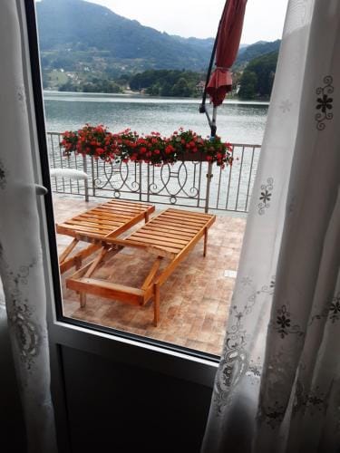 Vila Oaza - Zvornicko jezero Hotel in Bosnia and Herzegovina