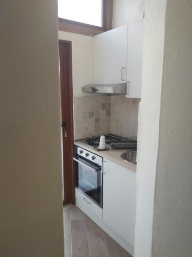 Amos Port-Suite Hotel in Civitavecchia