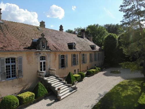 Chateau de Mauvilly Hotel in Bourgogne-Franche-Comté