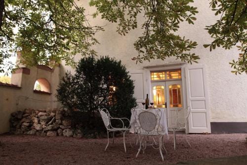 Bio-Weingut, Gastehaus und Krauterhof Hotel in Rhineland-Palatinate
