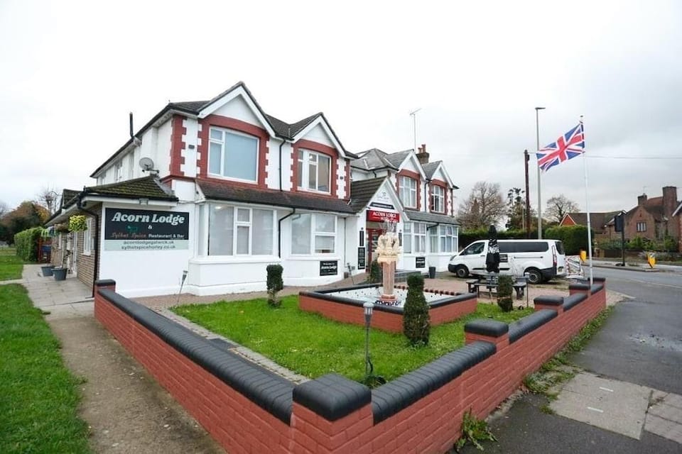 ACORN LODGE GATWICK Hotel in Horley