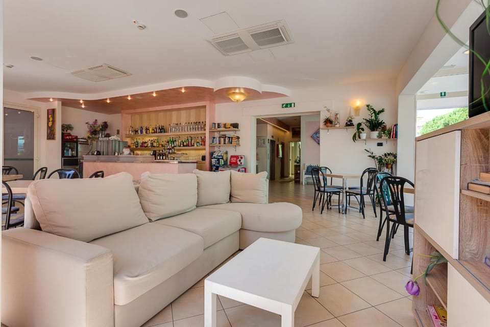 Bar/lounge