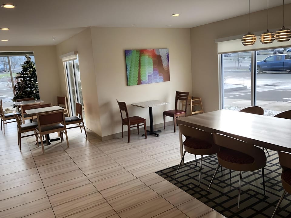 Solstice Hotel in Millcreek Township