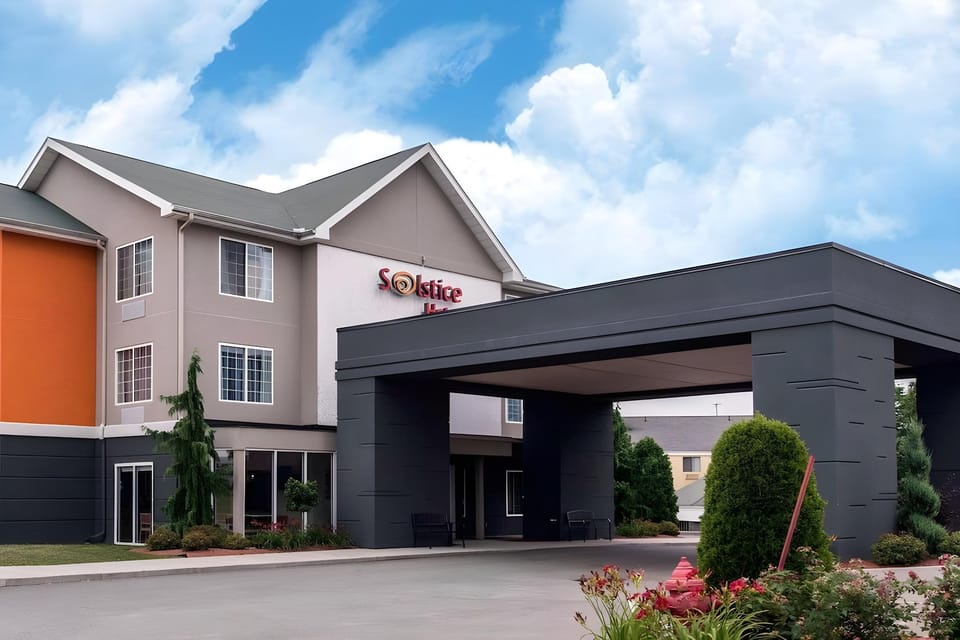 Solstice Hotel in Millcreek Township