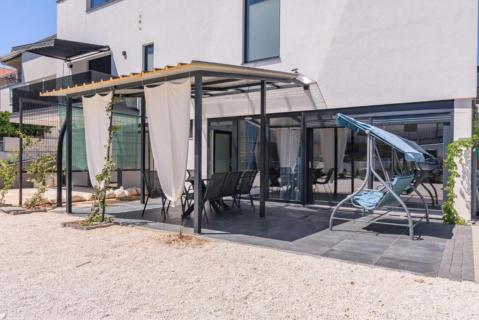 Apartments Sky Hotel in Trogir