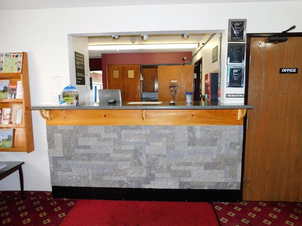 Super 8 By Wyndham Brattleboro Hotel in Brattleboro