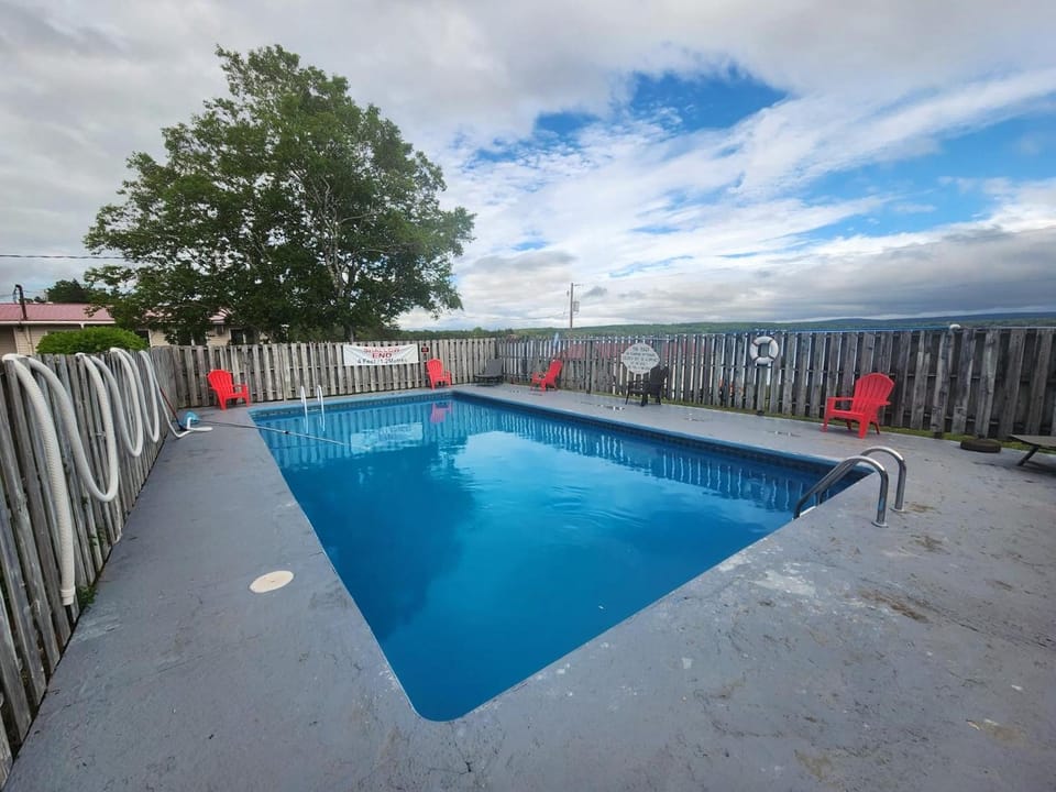 Trailsman Lodge Motel in Nova Scotia