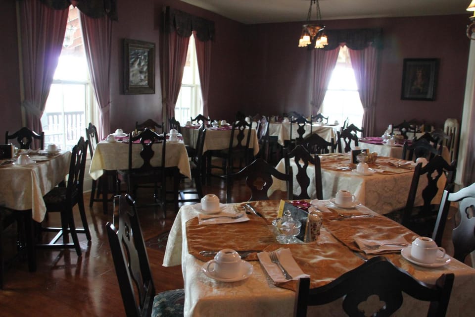Lynwood Inn Inn in Baddeck